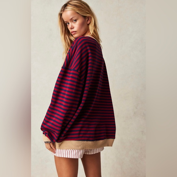 Free People Classic Striped Oversized Crewneck Pullover Sweater Red and Navy NWT - Picture 2 of 7